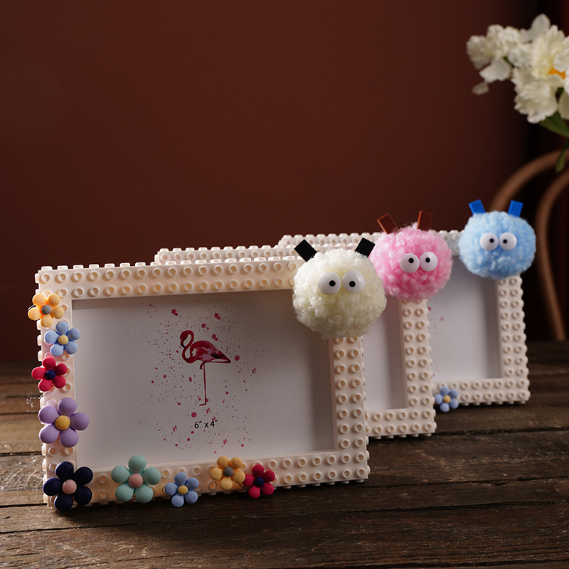 Pinyi DIY Pom-Pom Head Creative Photo Frame Compatible with Lego Building Blocks Home Decor Early Education Gift Photo Wall Pinyi DIY Pom-Pom Head Creative Photo Frame Compatible with Lego Building Blocks Home Decor Early Education Gift Photo Wall