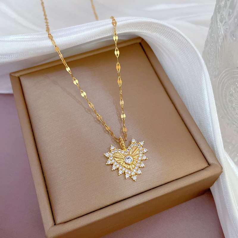 Fashion Heart Shape Titanium Steel Plating Zircon Pendant Necklace
