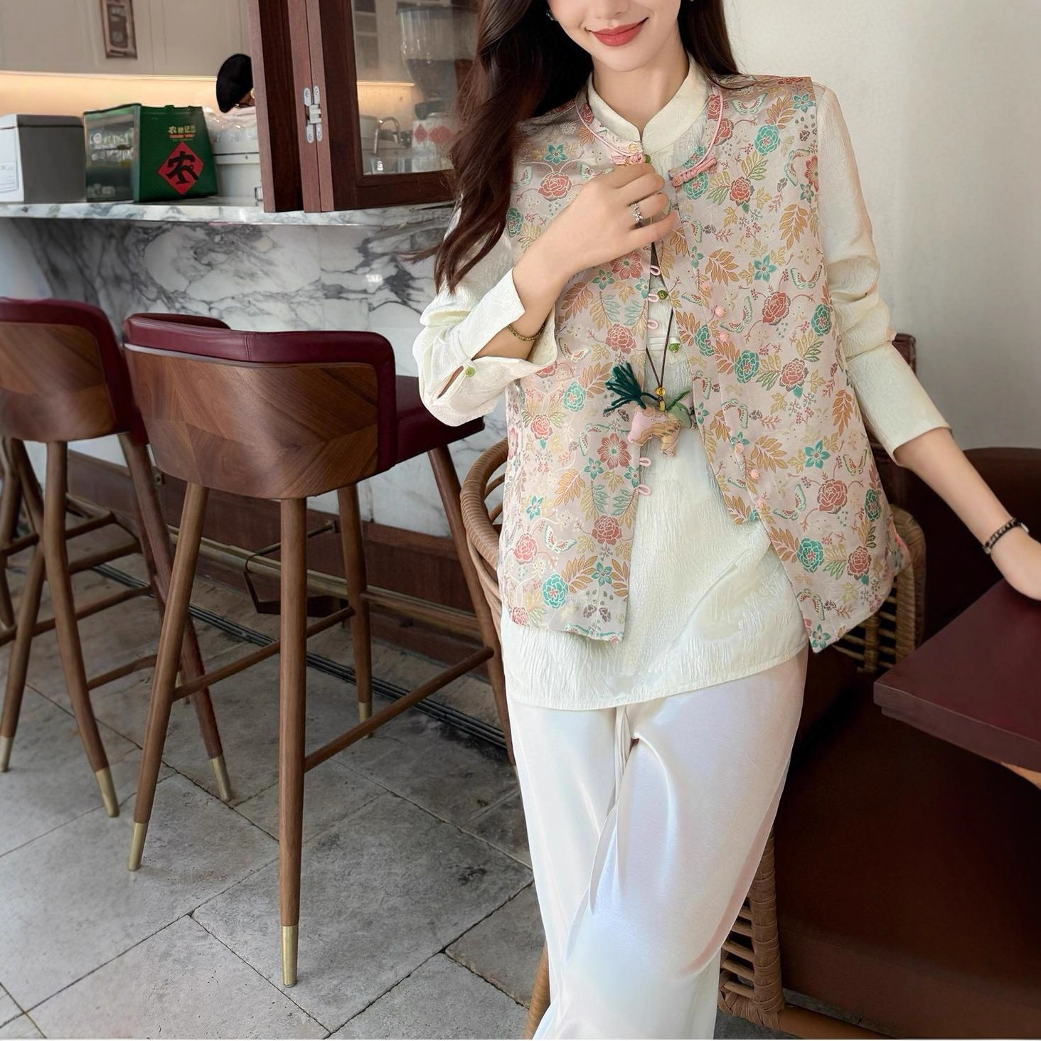 Shenzhen Nanyou Classy Silk Song Brocade Jacquard Reversible Vest Boutique Women's Clothing Reversible Slimming Look Literary Style