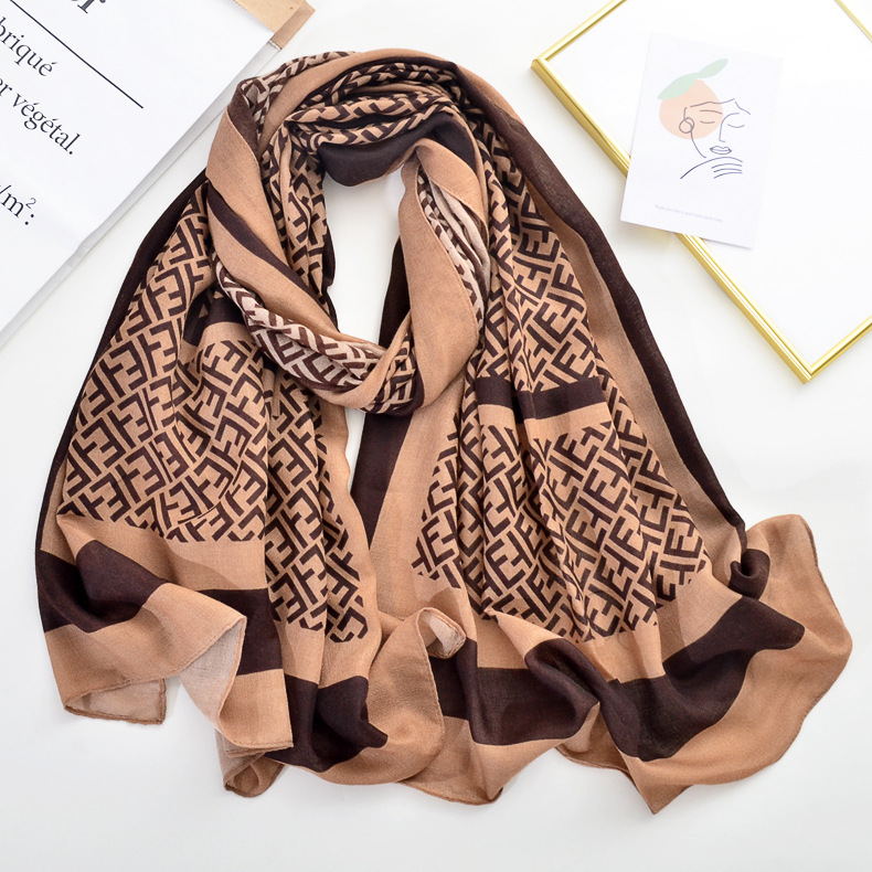 El algodón y el lino de moda europeos y americanos sienten la bufanda de la impresión de la letra del FF toalla de playa decorativa amistosa piel-amistosa suave del mantón de la protección solar del estilo occidental