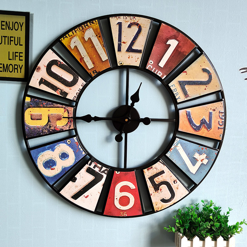 Cross-border digital round retro wall clock creative license plate wall clock stickers iron decorative clock one-piece delivery