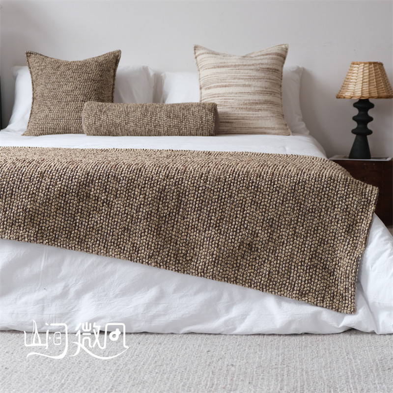 Coffee-Colored Vintage-Style Bed Runner, New Chinese-Style Bed Scarf, Wabi-Sabi Style Throw Blanket, Bed Scarf for Guesthouses and Hotel Model Rooms