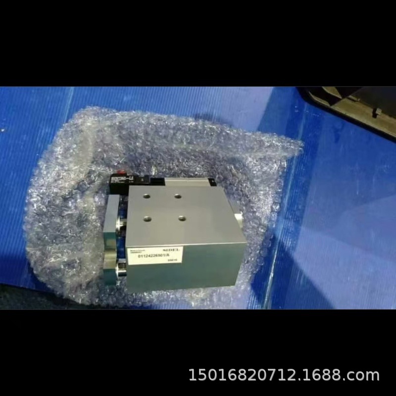 吹瓶机 原装的剔胚/剔瓶气缸  实拍图片 01124226501 全新原装
