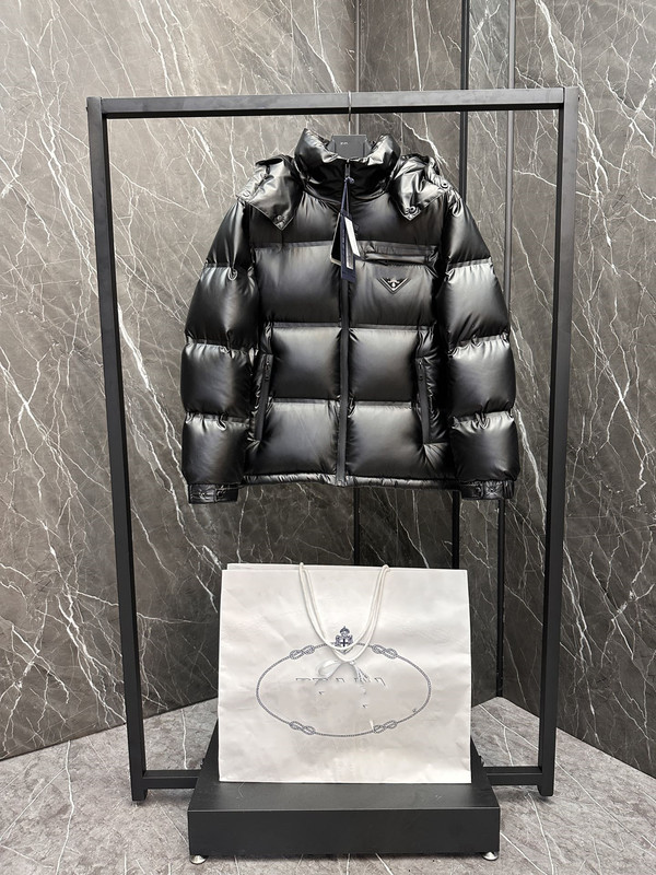 普家25ss P家三角标新款黑科技压胶羽绒服夹克外套|undefined