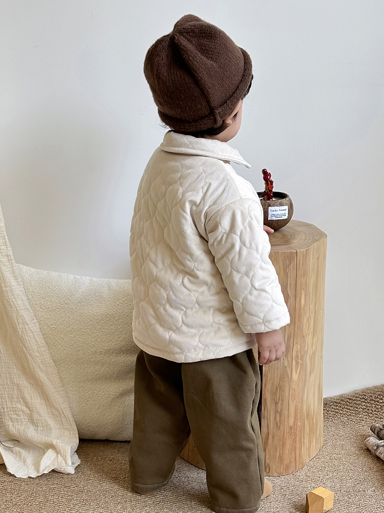 Abrigo cálido engrosado de otoño e invierno para niños Ropa de invierno acolchada linda chaqueta de algodón para bebés más traje de jeans de terciopelo