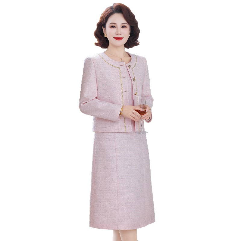 安可拉红设计感亮丝小香风短外套女2025冬新款气质修身中长连衣裙