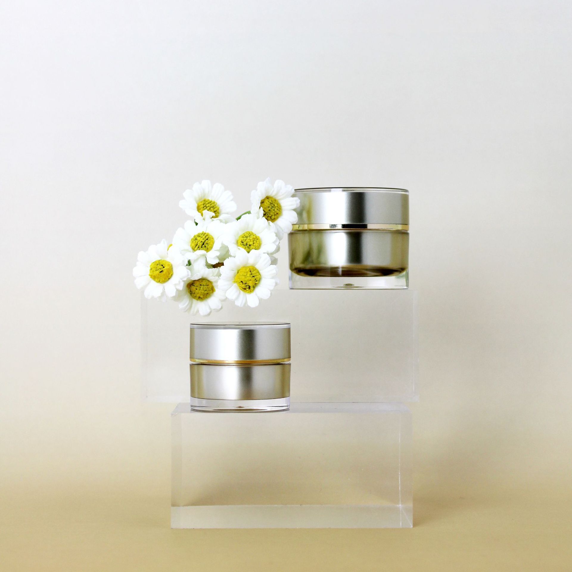 厂家供应膏霜瓶塑料瓶面霜瓶空瓶5g10g亚克力化妆品分装瓶