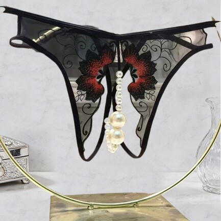 Cross-Border Erotic Lingerie, Oversized Pearl Women's Panties, Black and Red Floral Embroidery, European and American Style Open-Crotch Pearl Thong Cross-Border Erotic Lingerie, Oversized Pearl Women's Panties, Black and Red Floral Embroidery, European and American Style Open-Crotch Pearl Thong