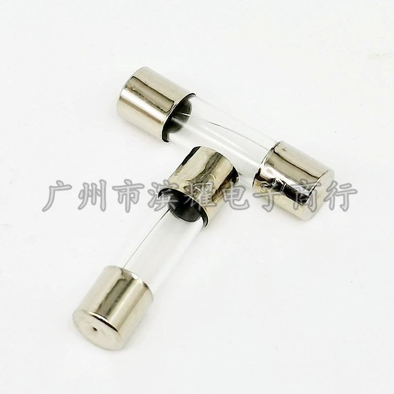 Glass pipe, grip safety, 5×20mm, 8A, 250v, 100 pieces