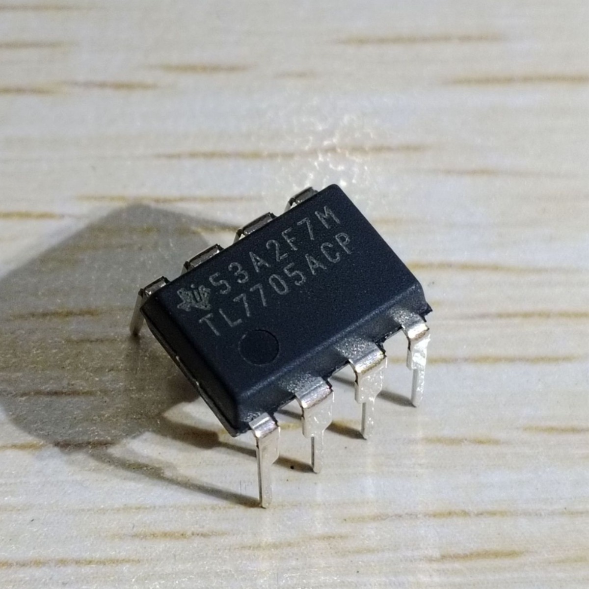 TL7705ACP 集成电路IC芯片电子元器件集成块直插DIP8