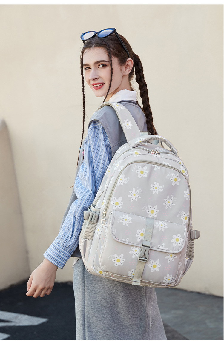 Waterproof 20 Inch Flower Casual School School Backpack display picture 3