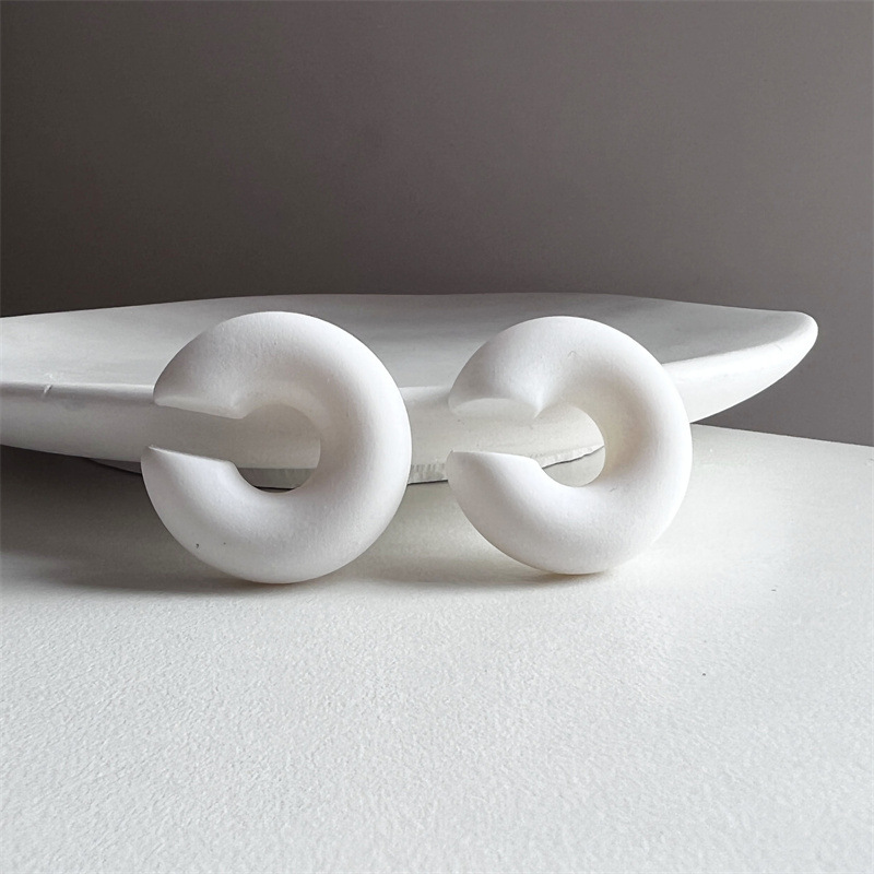8g Weight Ear Cuffs Classification 1 Piece Quantity Holiday, Daily Occasion Acrylic Material C Shape Pattern Unisex Gender Plating Design Sweet Style 1 Piece Sweet C Shape Plating Arylic Ear Cuffs 5