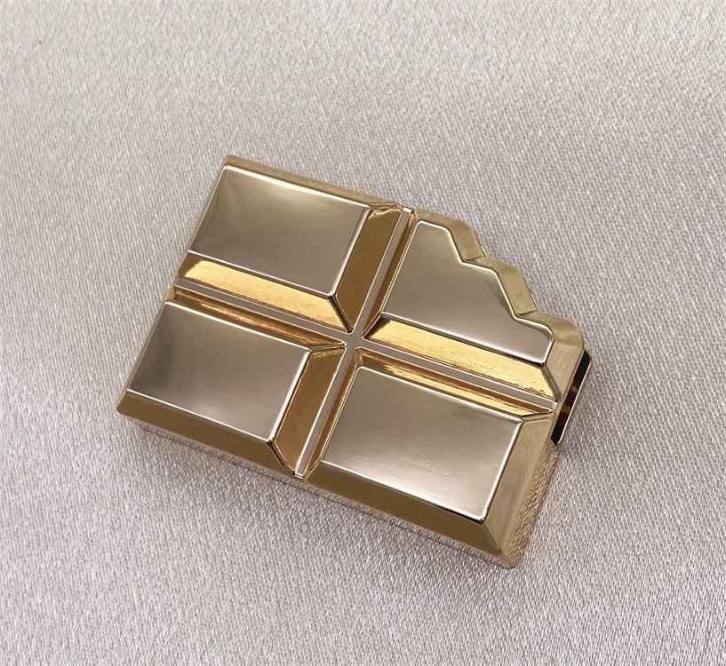 레드 스트레이트 골드 대형 사이즈 - 자석 버튼 제외