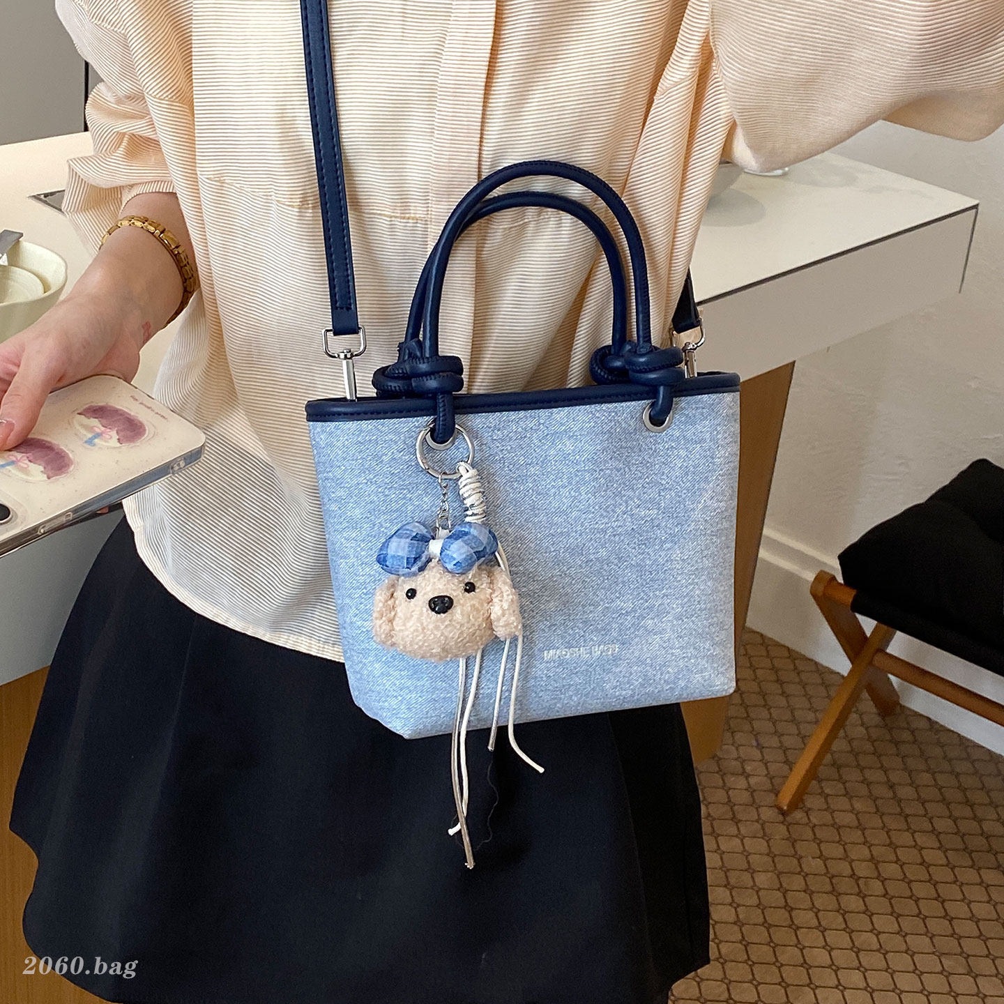 Bucket nuevo bolso de hombro de mujer diseño versátil portátil de moda coreana nicho verano 2026 pequeño