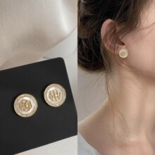 �����OӋ�НM荶���n���|���T����ɽ�軨���hŮ���|���ŕr�ж��