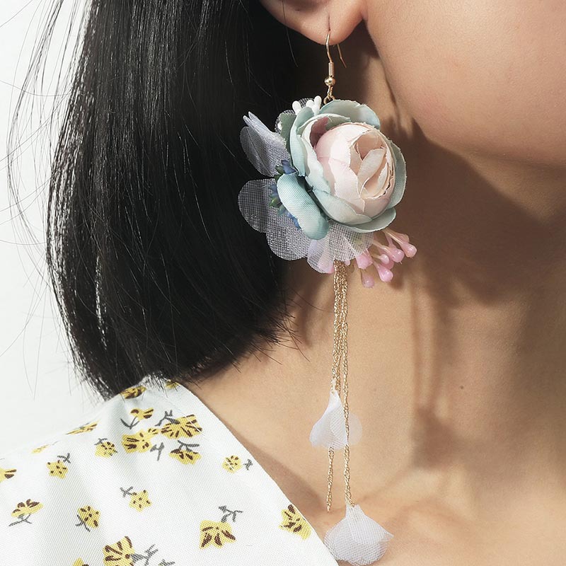 Korean Simple Long Tassel Fabric Flower Earrings display picture 1