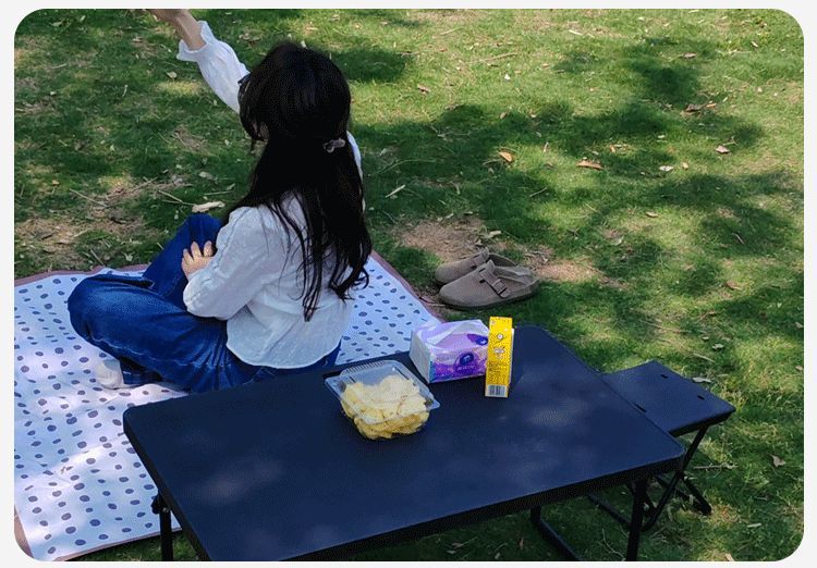 Suitable for the Updated Version of Tesla Model Y, the Trunk Table Board Is a Portable Folding Camping and Picnic Table Accessory for the Car