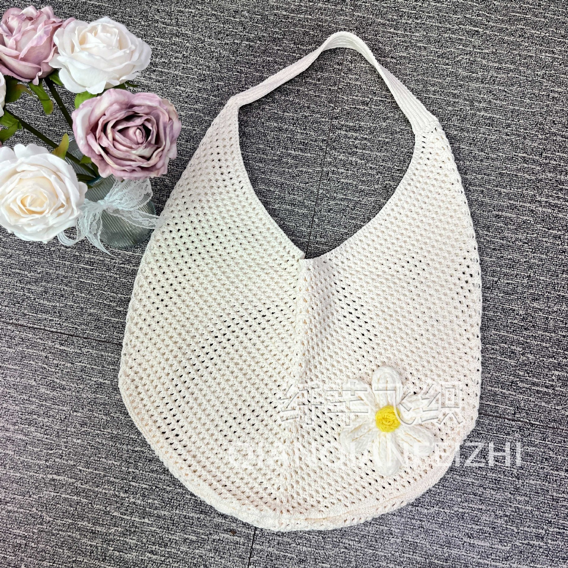 【작은 꽃과 함께】흰 살구색