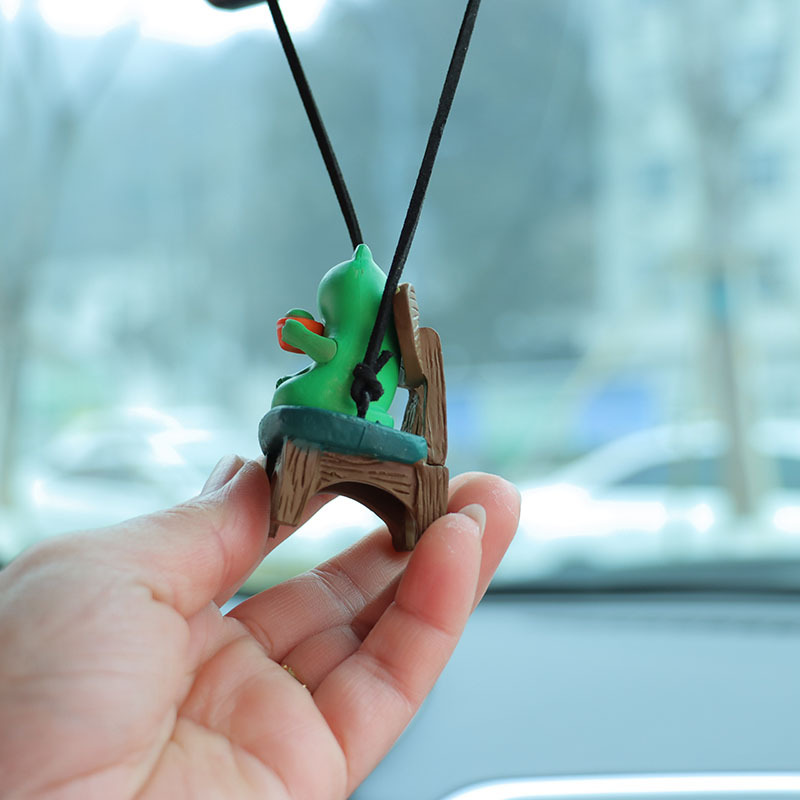 Cartoon frog sitting sofa cross-border car decoration interior pendant pendant car pendant decoration