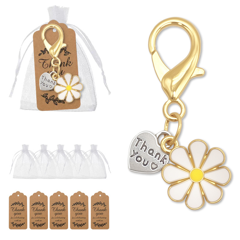 Cross-Border Tem Amazon Xiyin Sen Series Small Daisy Oil Dripping Alloy Keychain Sweet Style Thanksgiving Gift Jewelry