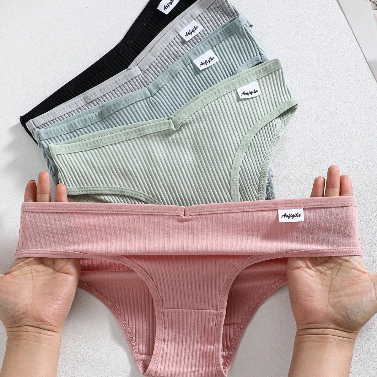 Europa y los Estados Unidos transpirables sexy puros deseos de cintura mediana triángulos de caderas ropa interior deportiva femenina transfronteriza exclusiva para la venta directa de fabricantes spot