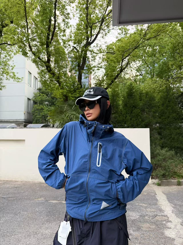 AND山系联名户外轻量3M反光宽松防水尼龙连帽冲锋衣男女防风夹克|undefined