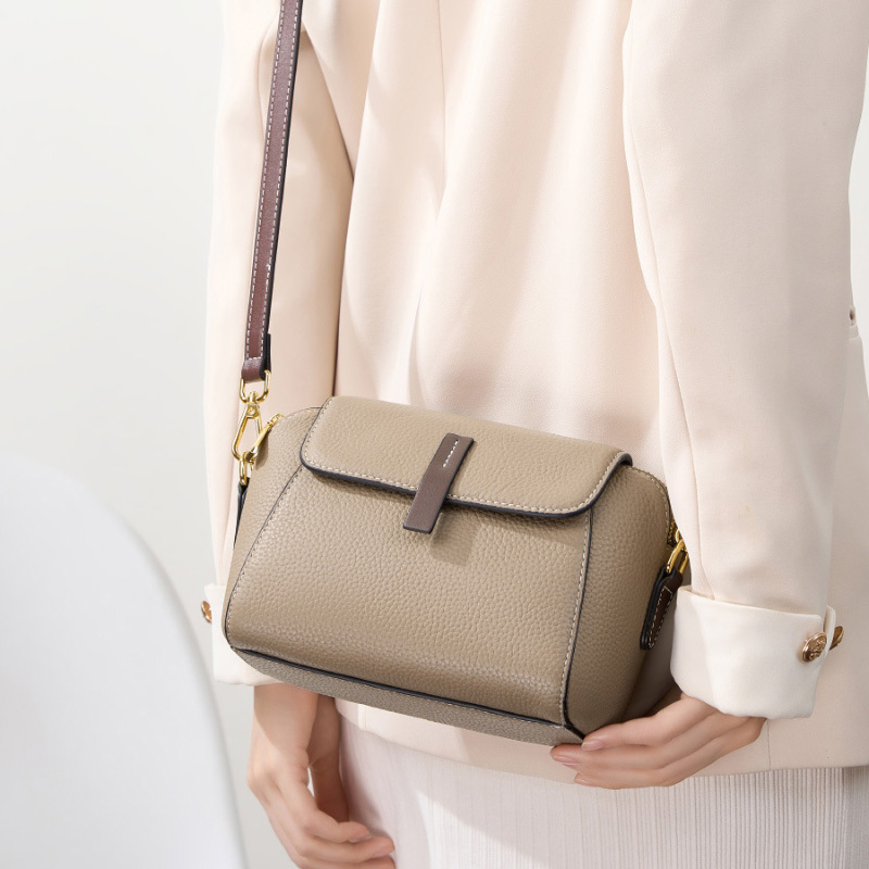 Top Grain Cowhide Leather New Women's Shoulder Bag White Spring/Summer Small Designer Niche Crossbody Bag - Thumbnail 2