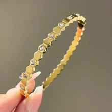 �p�ݽ�ɫ�䳲���CŮ��荷�C�׺������֭h���18K����ɫ�ֹ�