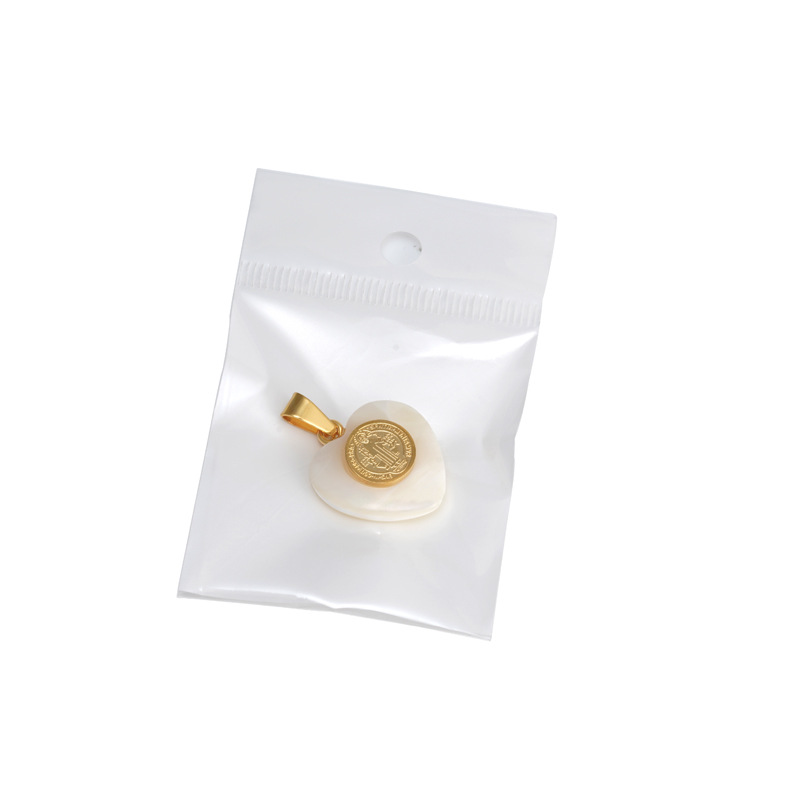 Heart Shape Pattern Real Gold Plated Heart Shape 304 Stainless Steel Shell Elegant Religion Waterproof Non Tarnish Titanium Steel Pendant Necklace