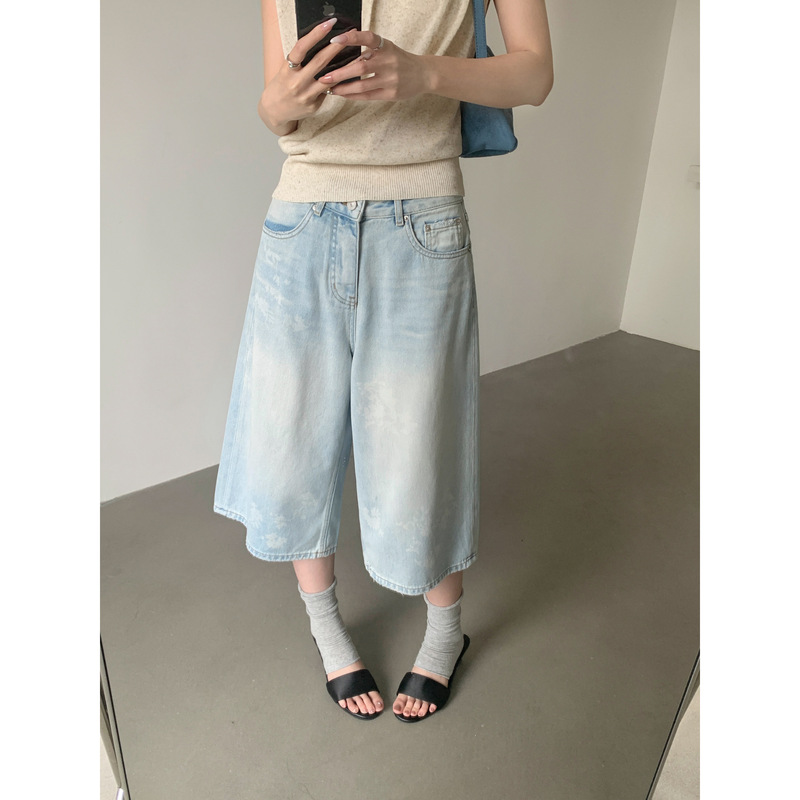Gagd "Korean Women's Seven-Quarter Jeans" Light Blue Printed Distressed Washed Soft Thin Casual Jeans Gagd "Korean Women's Seven-Quarter Jeans" Light Blue Printed Distressed Washed Soft Thin Casual Jeans