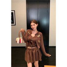 2025�����nϵС���¿��L�䱳��ᘿ��o���_�����������°���ȹ���b