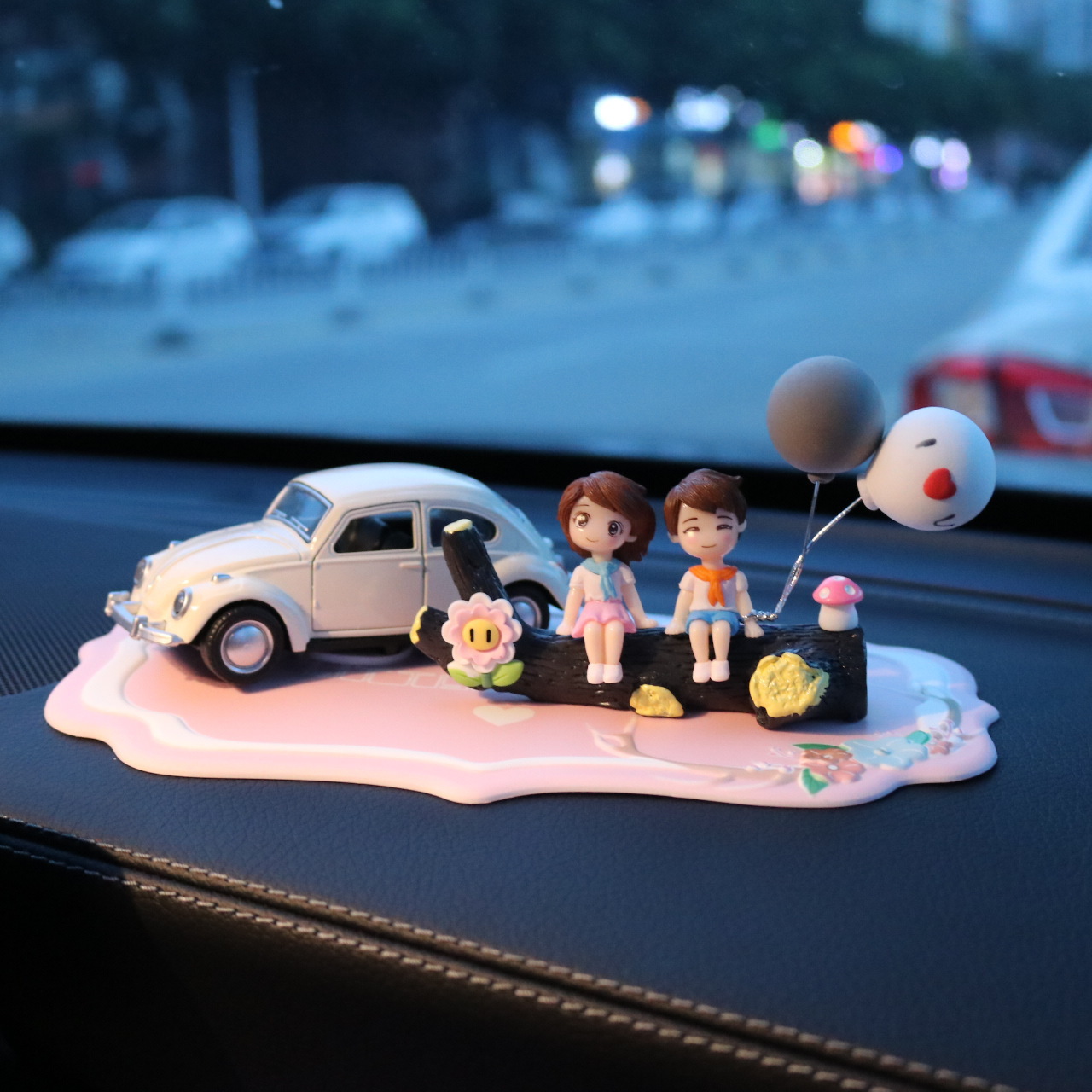 Decoración de coche decoración de interior de coche creativo pareja linda control central escenario de perfume mujer coche productos de aromaterapia