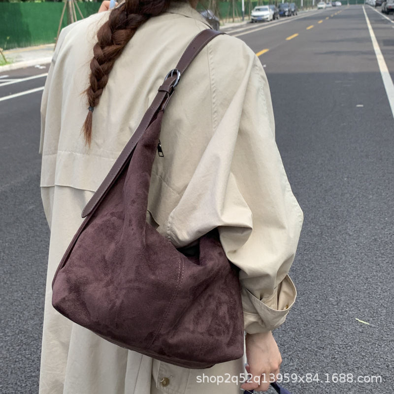 Foreign Trade Retro Suede Armpit Bag Women's Autumn New Simple Large-Capacity Commuter Shoulder Bag Fashion Tote Bag