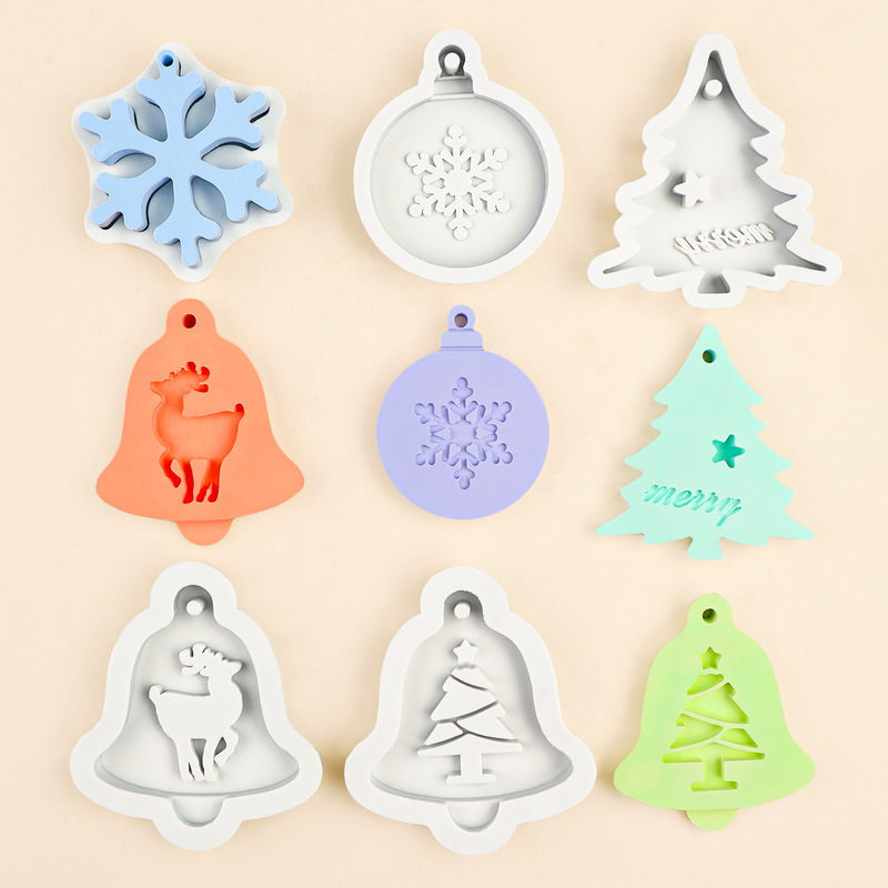 複数の穴付きクリスマスツリー雪花ヘラジカ鈴金型香薫石膏拡香看板クリスマスペンダント滴ゴム金型|undefined
