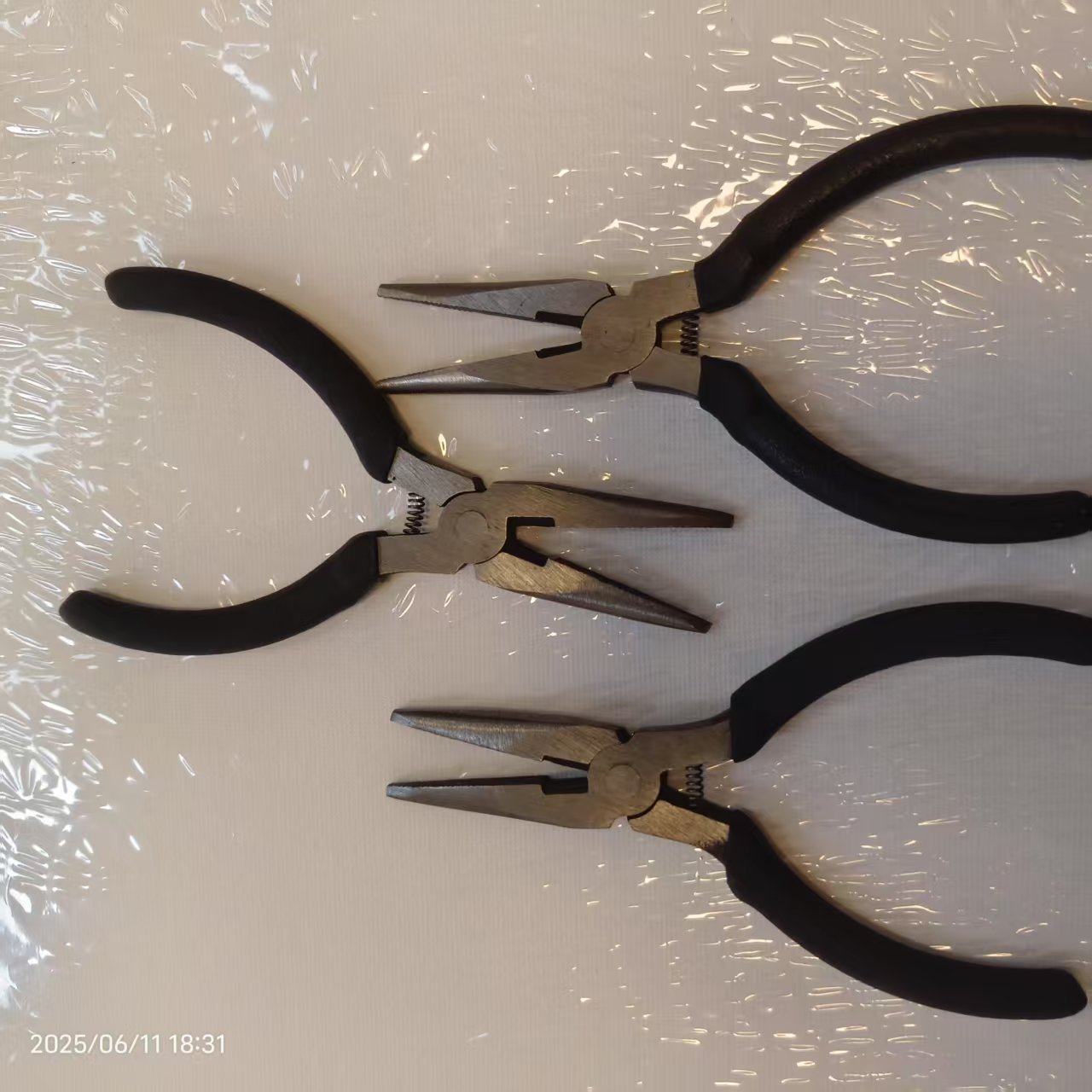 4,5 pulgadas de imitación de forja de fundición mini alicates de plástico puntiagudo alicates diagonales alicates de hierro fundido alicates de la joyería