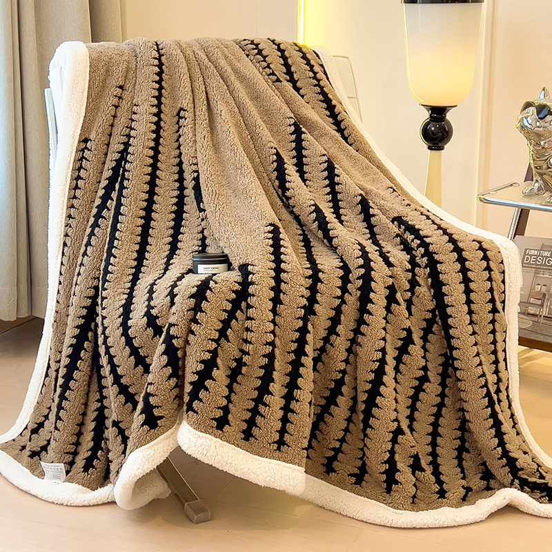 Coral mantas de peluche sofá mantas de invierno de oficina siesta mantas de aire acondicionado mantas pequeñas mantas fabricantes al por mayor