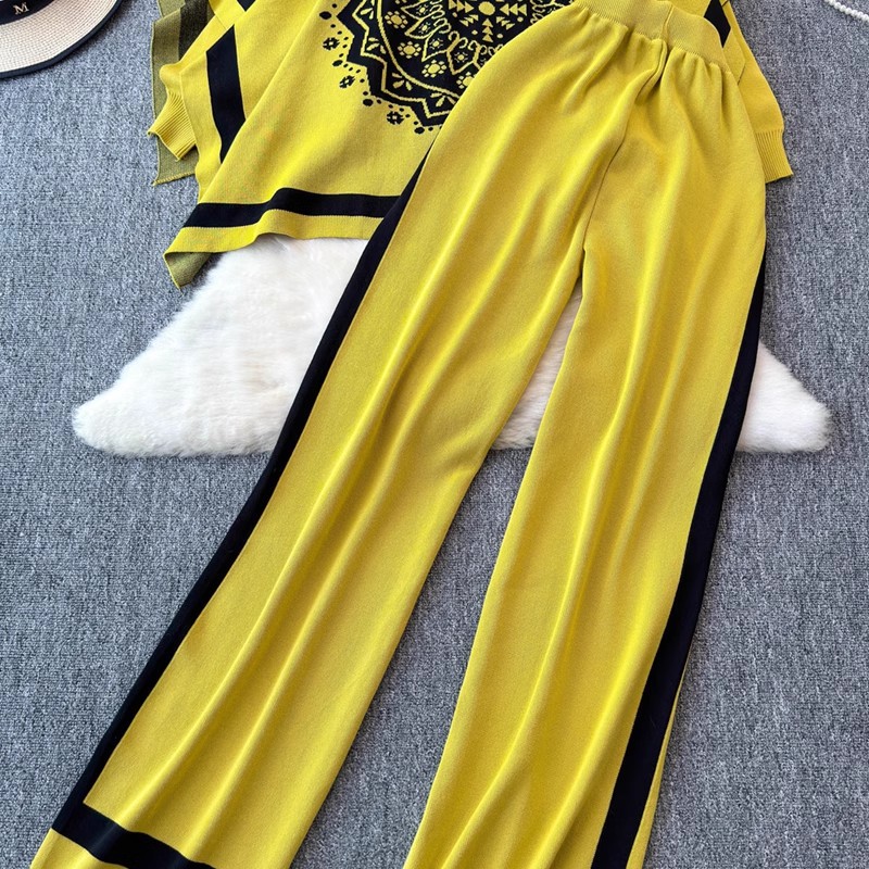 Damenbekleidung Damenmode Anzugdesign farblich passender langärmeliger Strickjackenpullover vielseitiger dreiteiliger Anzug mit hoher Taille und weiten Beinen_voghion.com