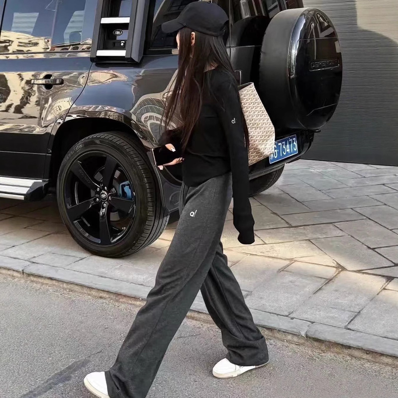 A10 Knitted Lazy-Style Pants, Slimming Straight-Leg Wide-Leg Casual Pants for Women, Relaxed and Loose Sweatpants A10 Knitted Lazy-Style Pants, Slimming Straight-Leg Wide-Leg Casual Pants for Women, Relaxed and Loose Sweatpants