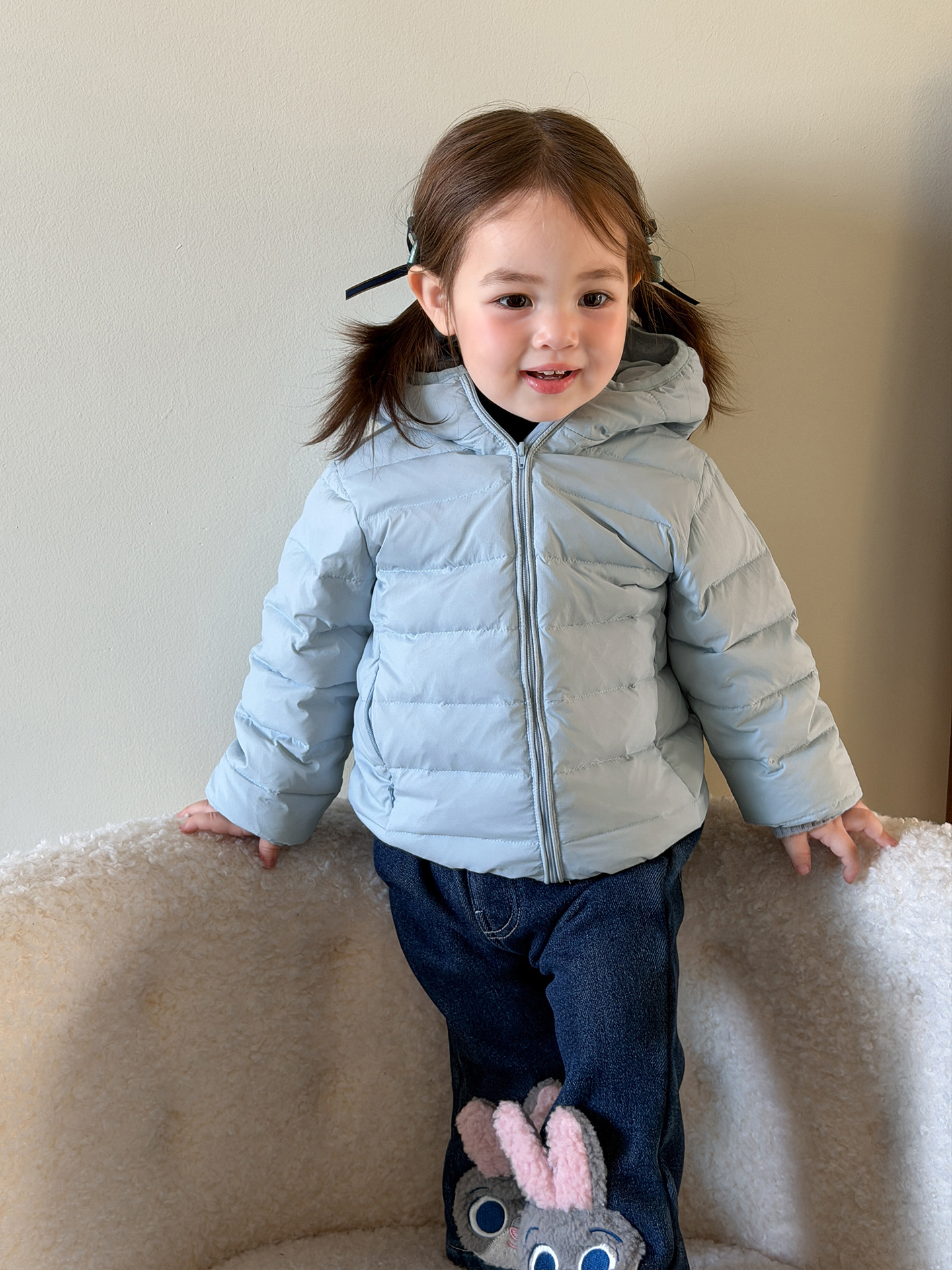 Ropa de caña de pera para niños ropa de invierno ligera de plumón 90 de terciopelo extranjero grueso chaqueta de niña ropa de bebé