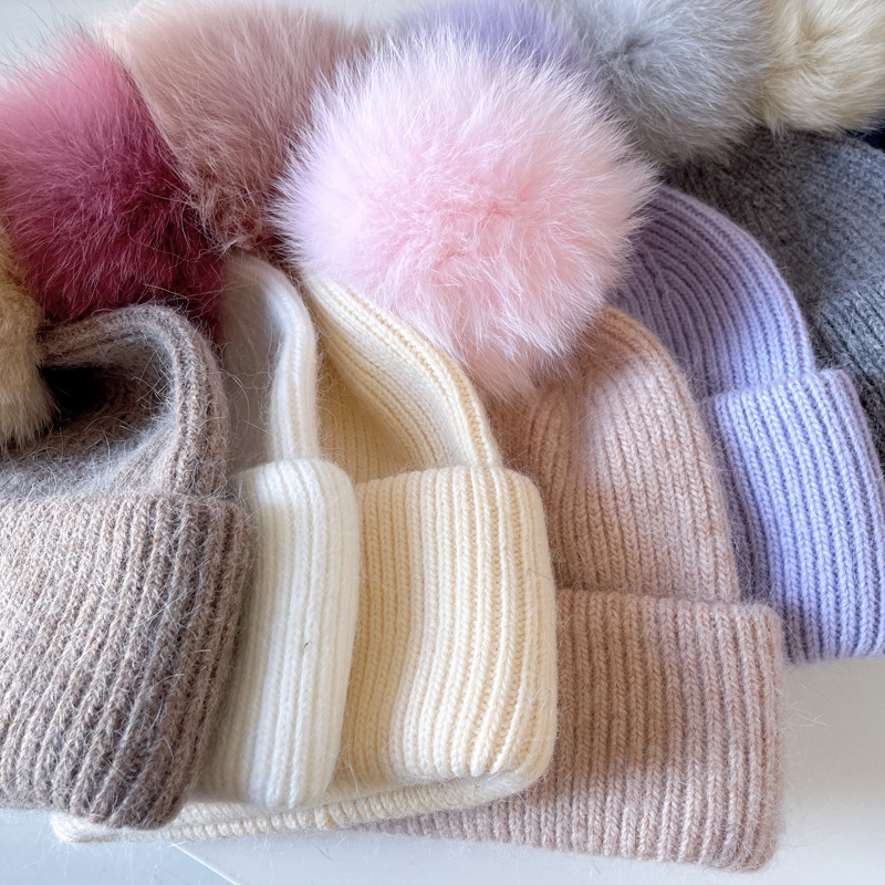 Women's Sweet Simple Style Color Block Pom Poms Eaveless Wool Cap display picture 4