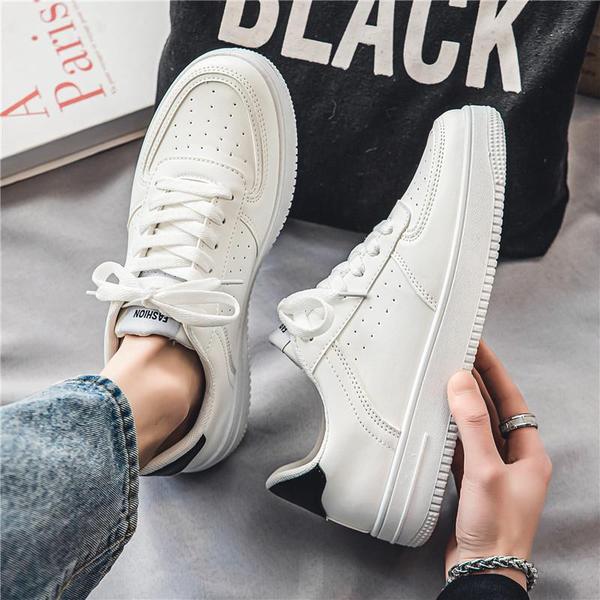 Breathable casual universal white white sneakers for students