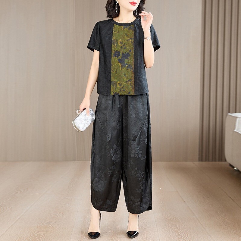 Authentic Silk Jacquard Middle-Aged and Elderly Women's Outfit Set, Korean Style Elegant Silk Two-Piece Set for Ladies Authentic Silk Jacquard Middle-Aged and Elderly Women's Outfit Set, Korean Style Elegant Silk Two-Piece Set for Ladies