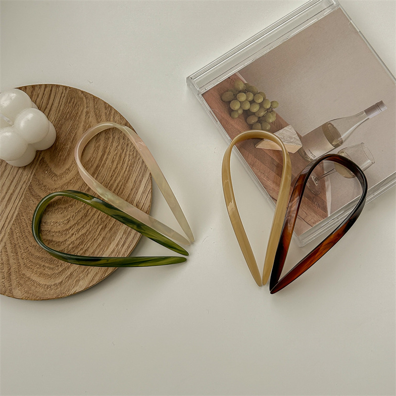10g Weight Hair Clip Hair Accessories Type 1 Piece Quantity Holiday, Daily Occasion Acetic acid sheets Material Color Block Pattern Women's Gender Simple Style, Classic Style Style Women's Simple Style Classic Style Color Block Acetic Acid Sheets Hair Clip 3