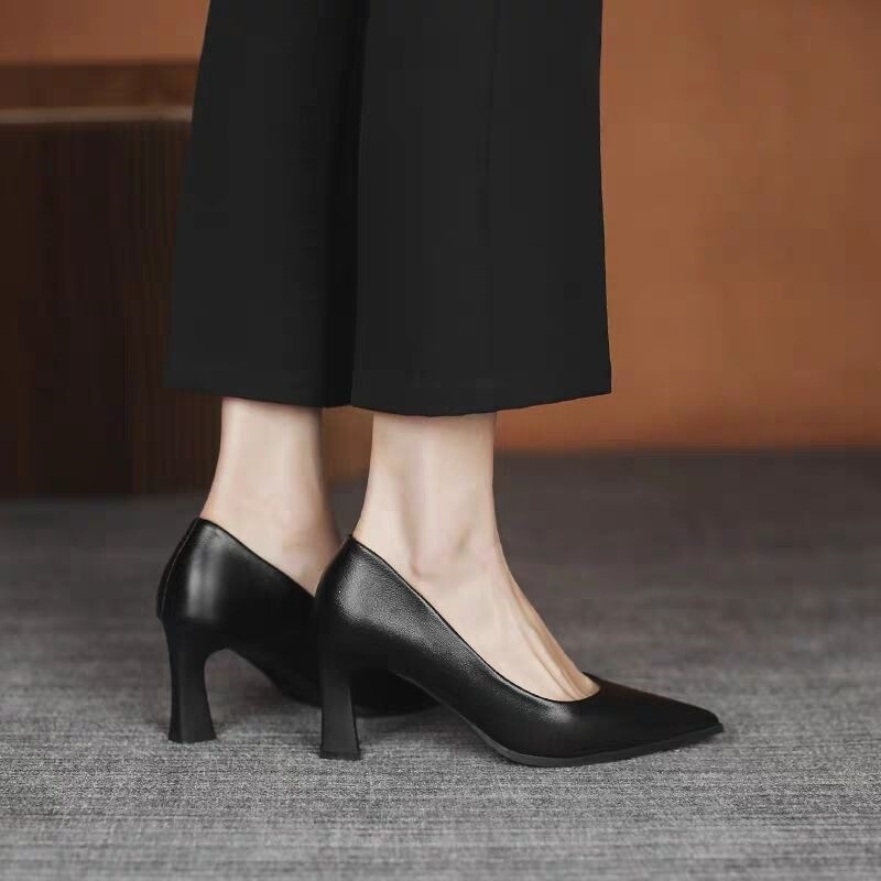 Flight Attendant High-Heeled Shoes, Etiquette Formal Wear, Commuting Professional Work Shoes, Interview Shoes, Soft-Soled Shoes That Don'T Tire Your Feet, Black Small-Heeled Leather Shoes for Women Flight Attendant High-Heeled Shoes, Etiquette Formal Wear, Commuting Professional Work Shoes, Interview Shoes, Soft-Soled Shoes That Don'T Tire Your Feet, Black Small-Heeled Leather Shoes for Women