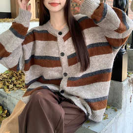 日系复古撞色条纹毛衣外套女2026秋冬新款宽松慵懒风显瘦针织开衫