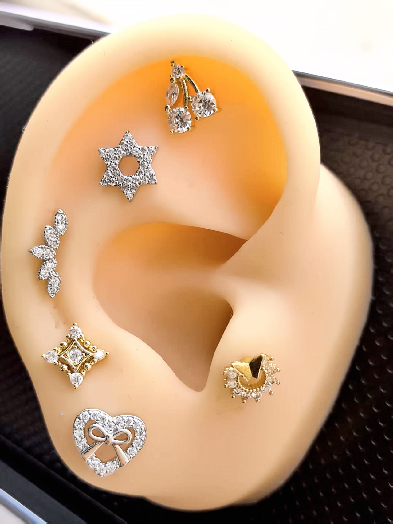 Titanium Steel Screw Rod Ear Bone Nail Love Pentagon Heart Cartilage Earring High-End Niche Ear Jewelry detail image 9