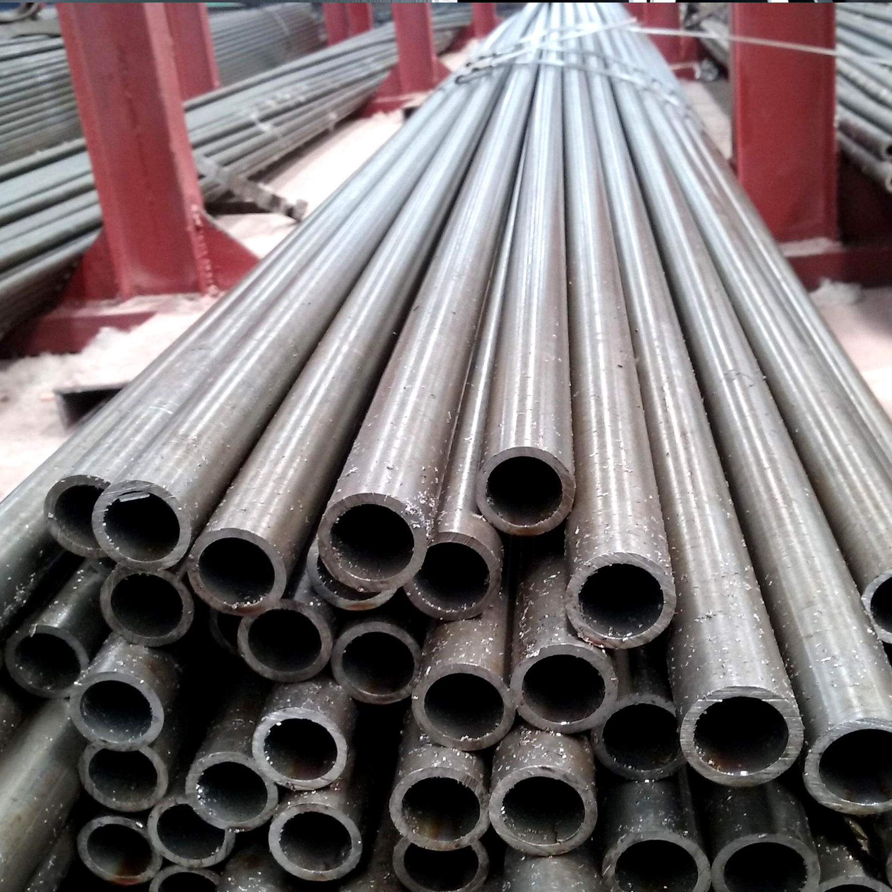 厂家直销 gcr15无缝钢管 专营轴承钢管GCr15轴承无缝管规格齐全
