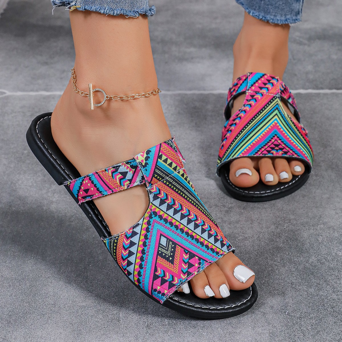 two-tone breathable shoes