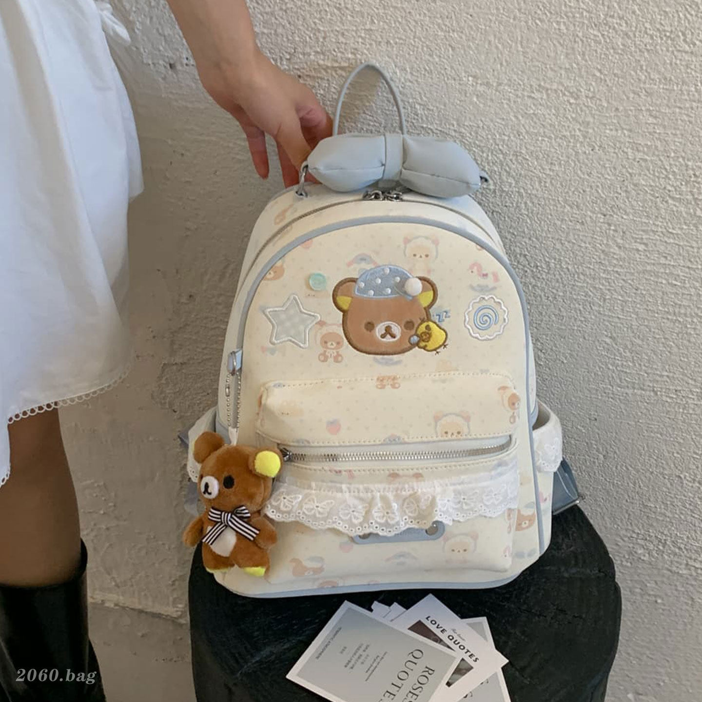 Cute mochila de encaje, viento de encaje, osos, estudiantes, mujeres universales, 2026 mochila coreana de gran capacidad, nueva caricatura