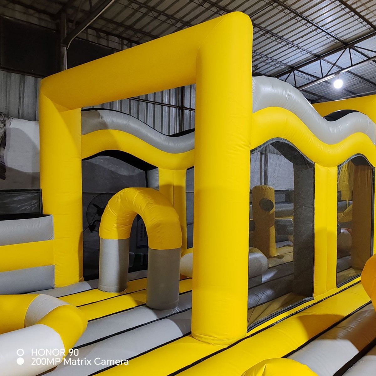 商场中庭大型充气城堡户外移动摆摊马卡龙城堡加厚蹦蹦床滑梯组合